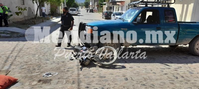 En lomas del coapinole… ¡choco joven motociclista!
