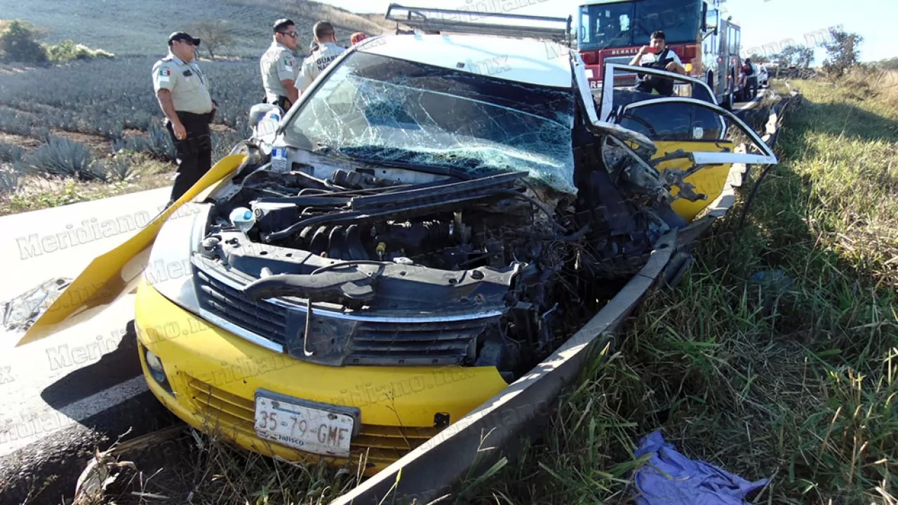 VIDEO: Brutal accidente en la Tepic-Guadalajara; 4 personas heridas