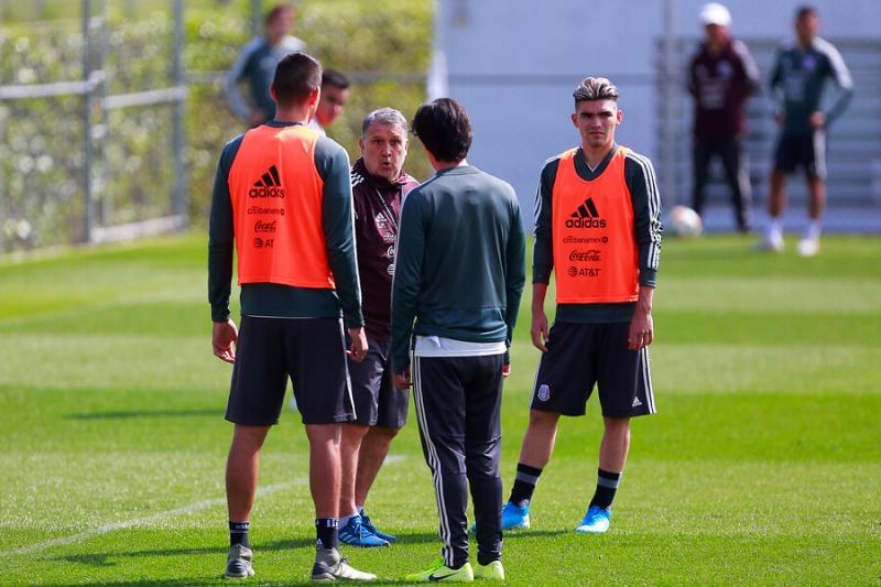 La Selección Mexicana volvería en marzo a Europa