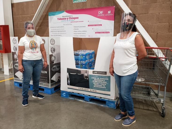 Continúan en DIF Recabando Ayuda