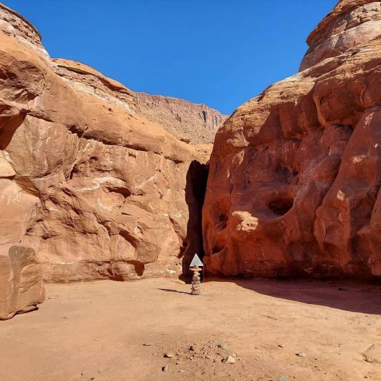 Desaparece estructura metálica encontrada en desierto de Utah