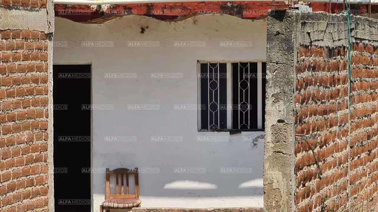 Asesinan a un hombre a golpes en su casa