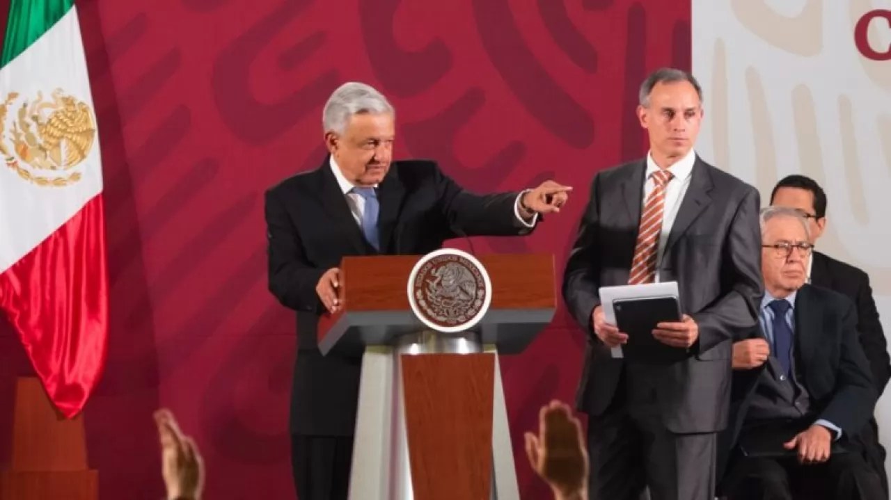 Defiende AMLO a López-Gatell