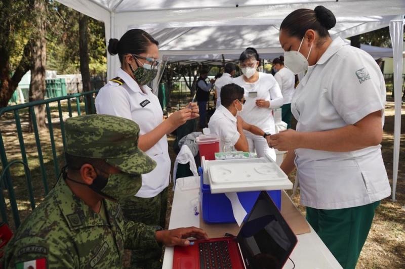 Confirma AMLO que hubo \"influyentismo\" durante vacunación en Edomex