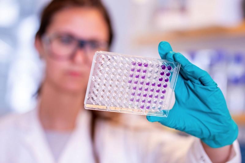 Eminente aprobación de vacuna de AstraZeneca en México; Argentina y Reino Unido ya lo hicieron