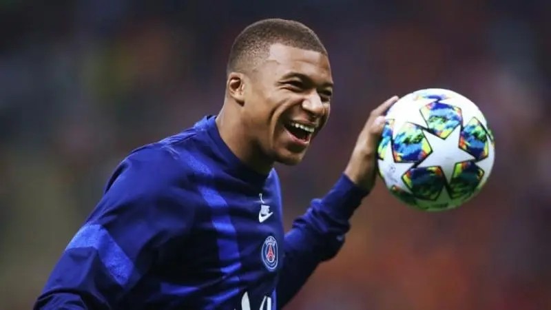 REAL MADRID - Otros 102M€ para Mbappé