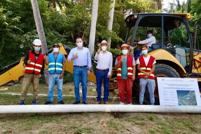 Jaime Cuevas cumple compromiso con familias de Punta de Mita