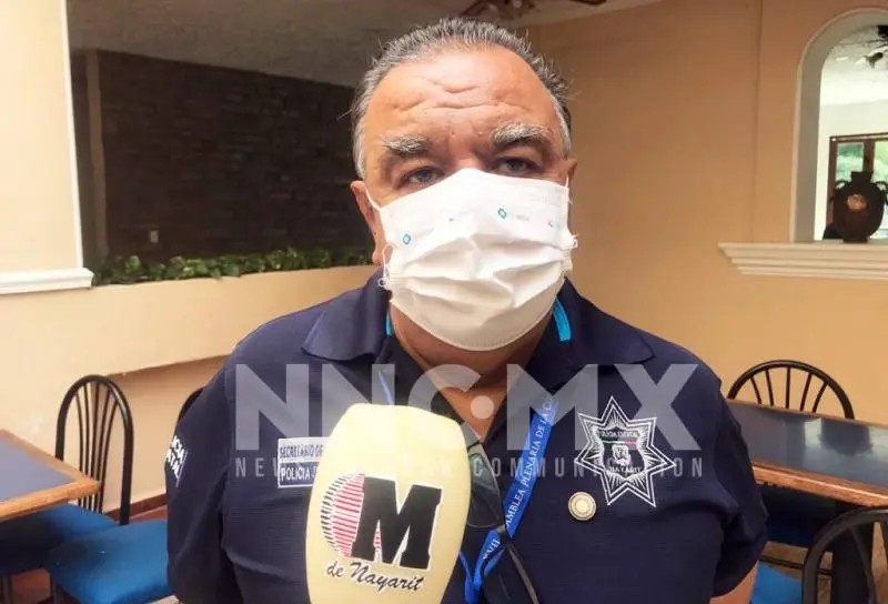 Policías preparada para atender cualquier llamado de emergencia ante un posible apagón