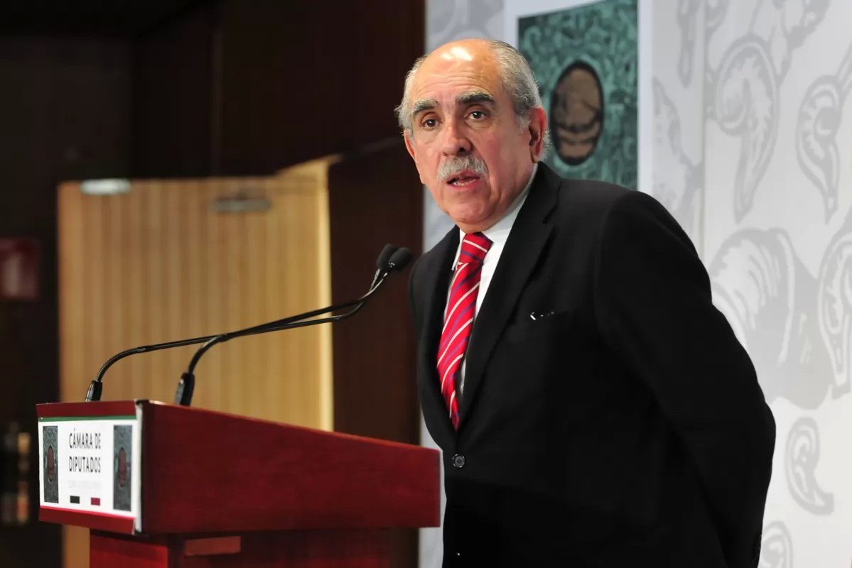 UIF debe revelar número de denuncias contra presidentes: INAI