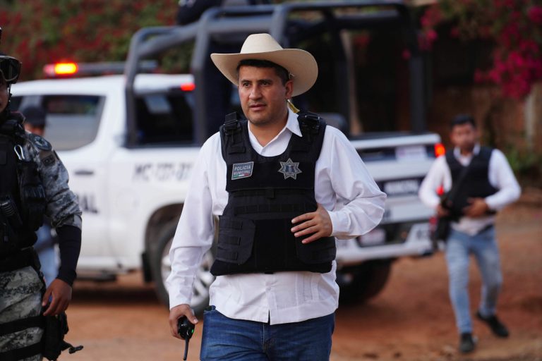 Detienen a siete escoltas implicados en la ejecución del alcalde Carlos Manzo en Michoacán