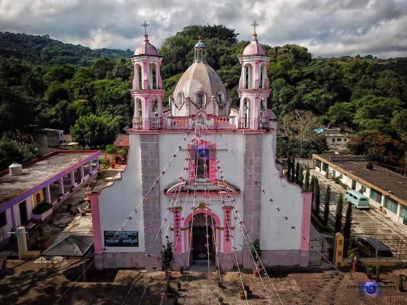 Cientos de miles de tepicenses caminan a El Pichón: así es la peregrinación del 12 de diciembre
